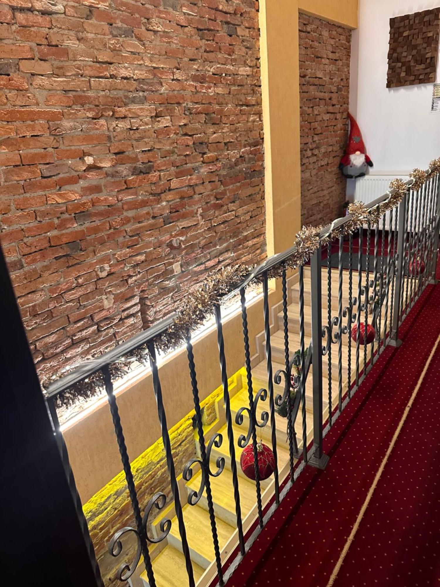 Pensiunea Sada Făgăraş Zewnętrze zdjęcie