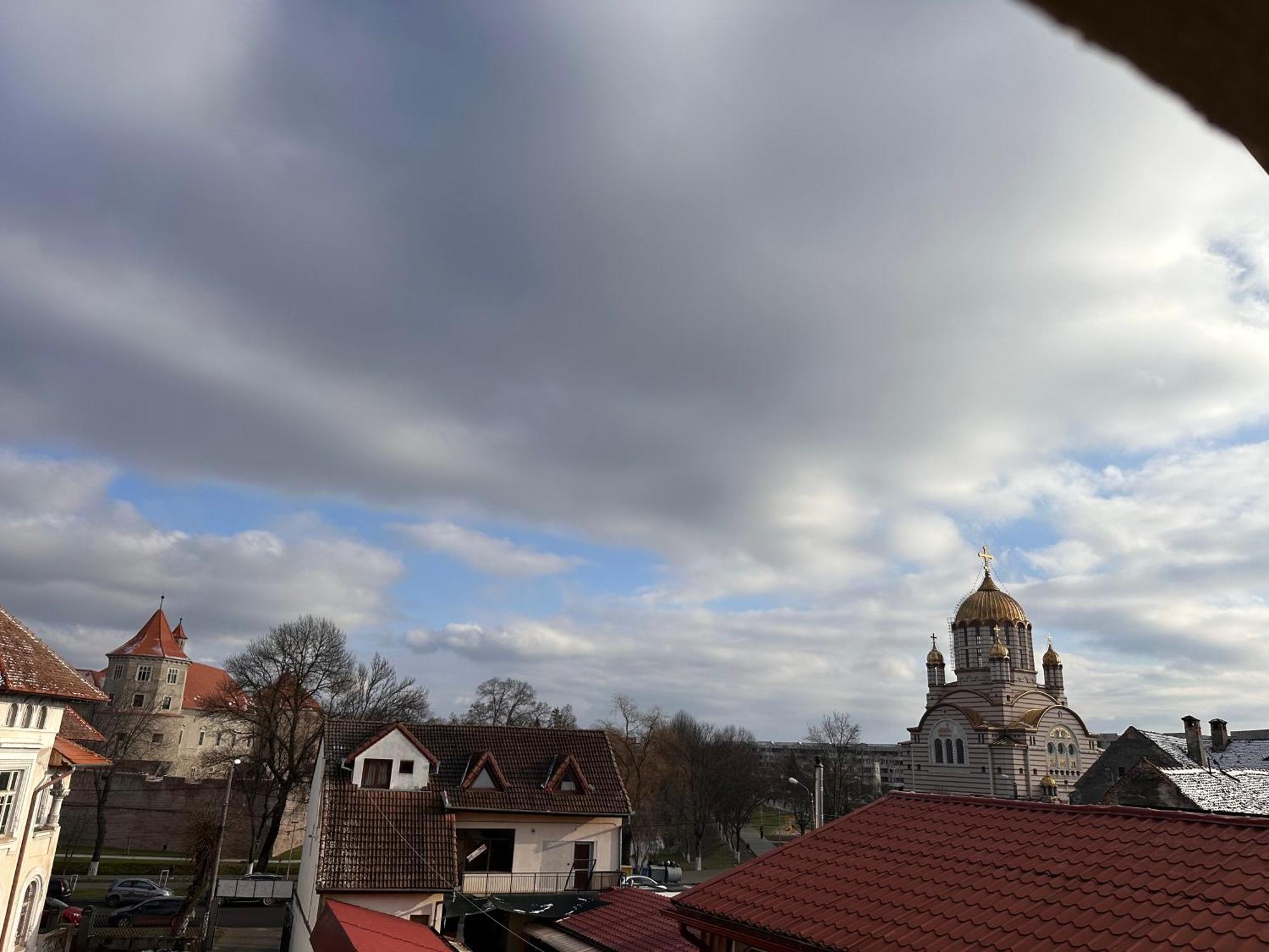 Pensiunea Sada Făgăraş Zewnętrze zdjęcie